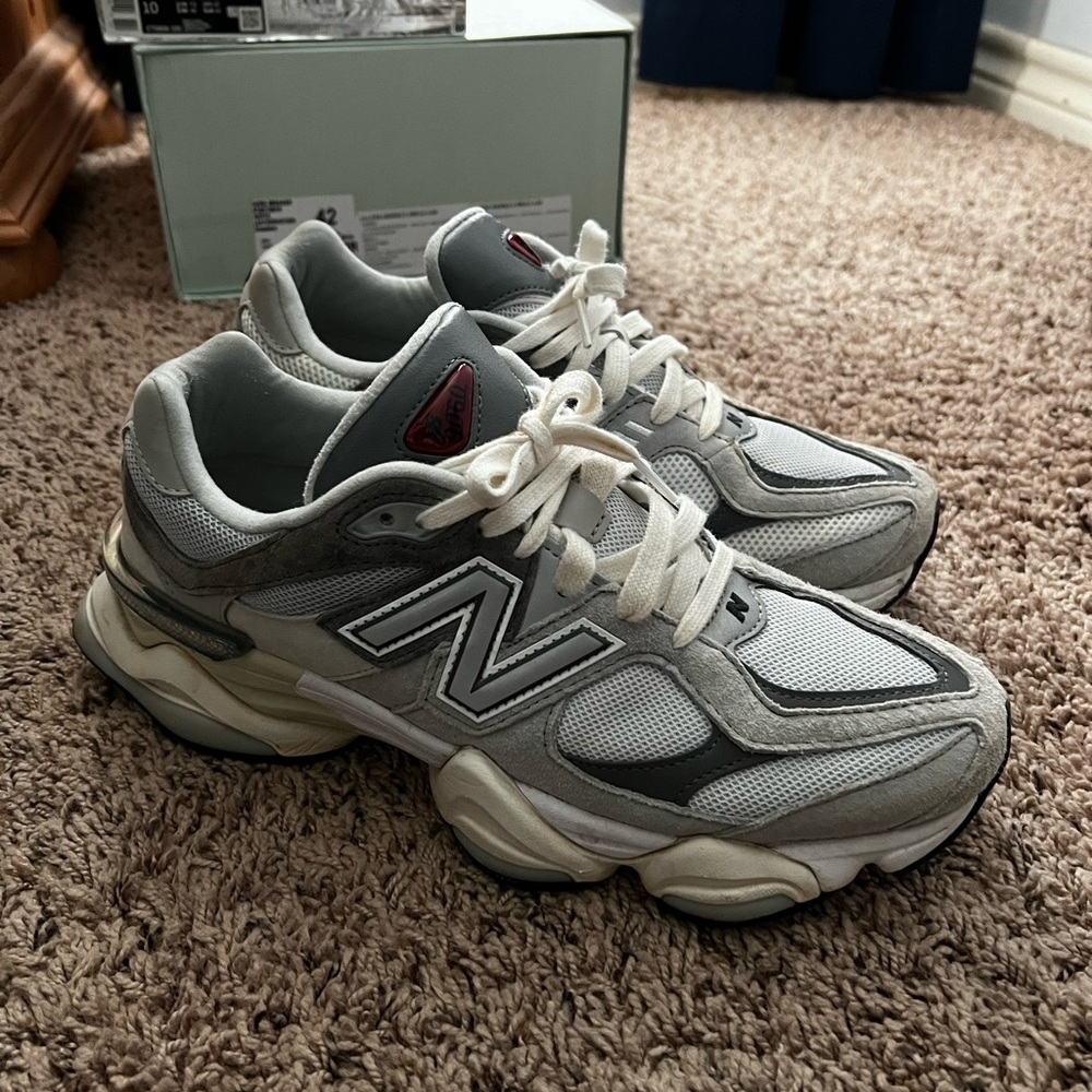 New Balance 9060